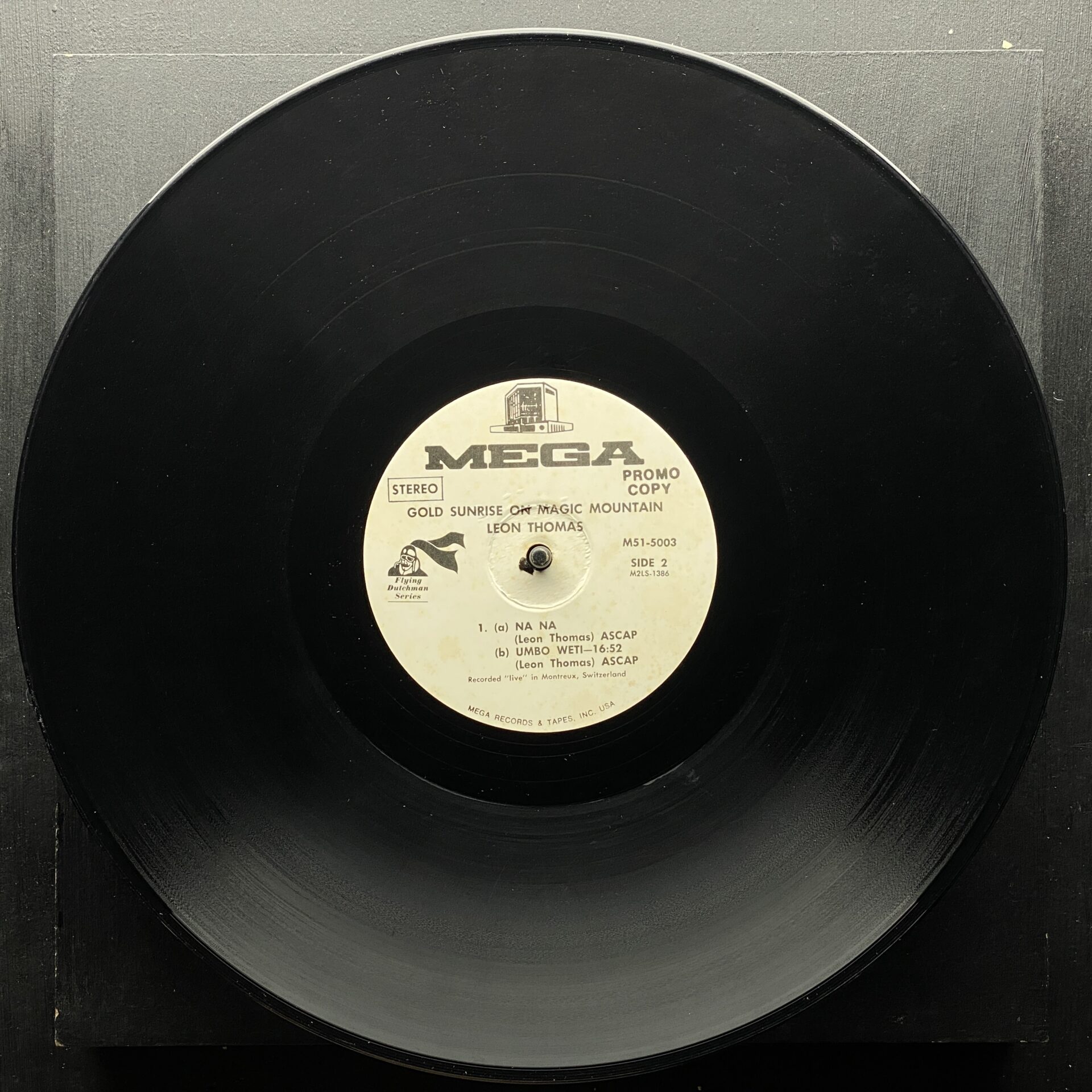 Leon Thomas – Gold Sunrise On Magic Mountain (3)