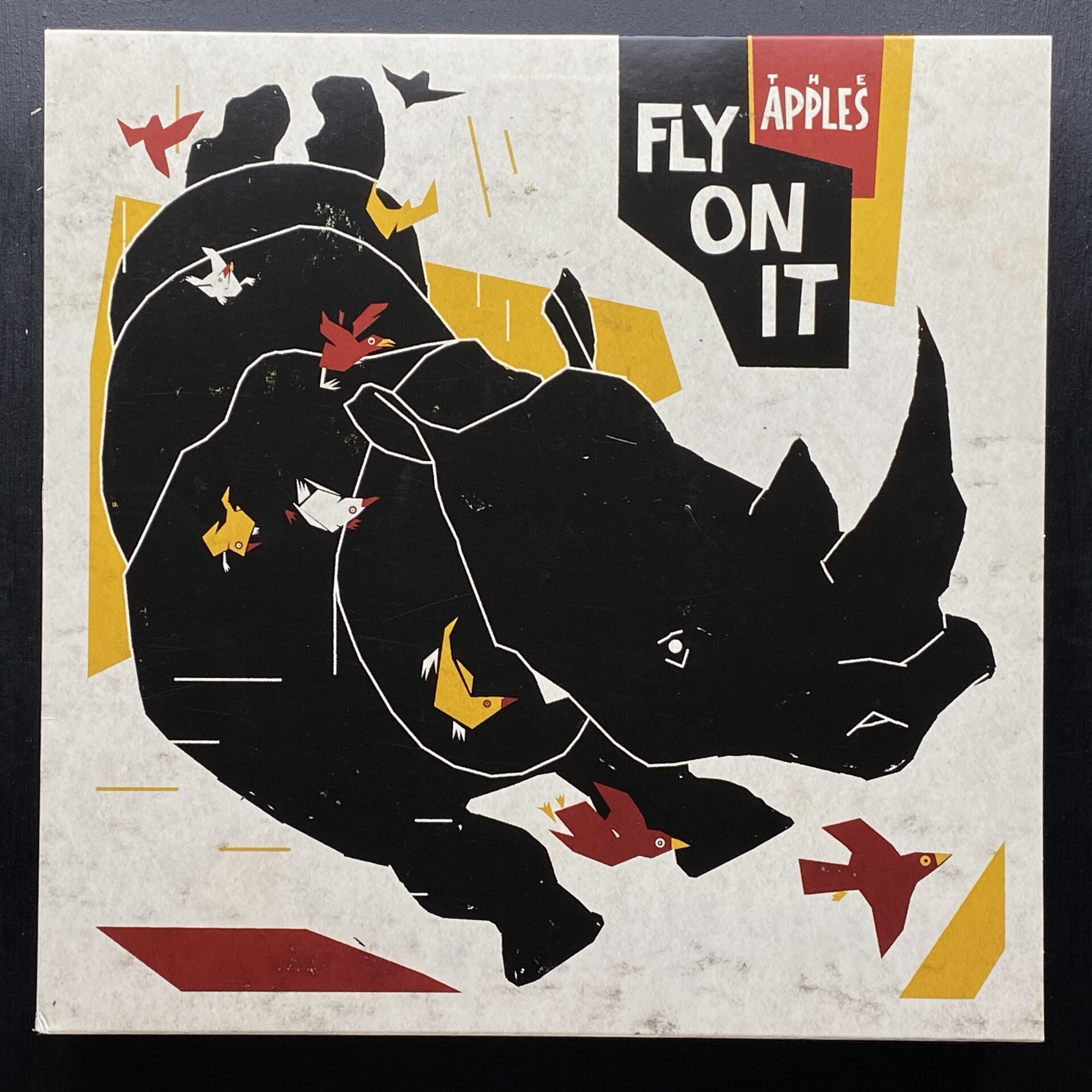 The Apples – Fly On It